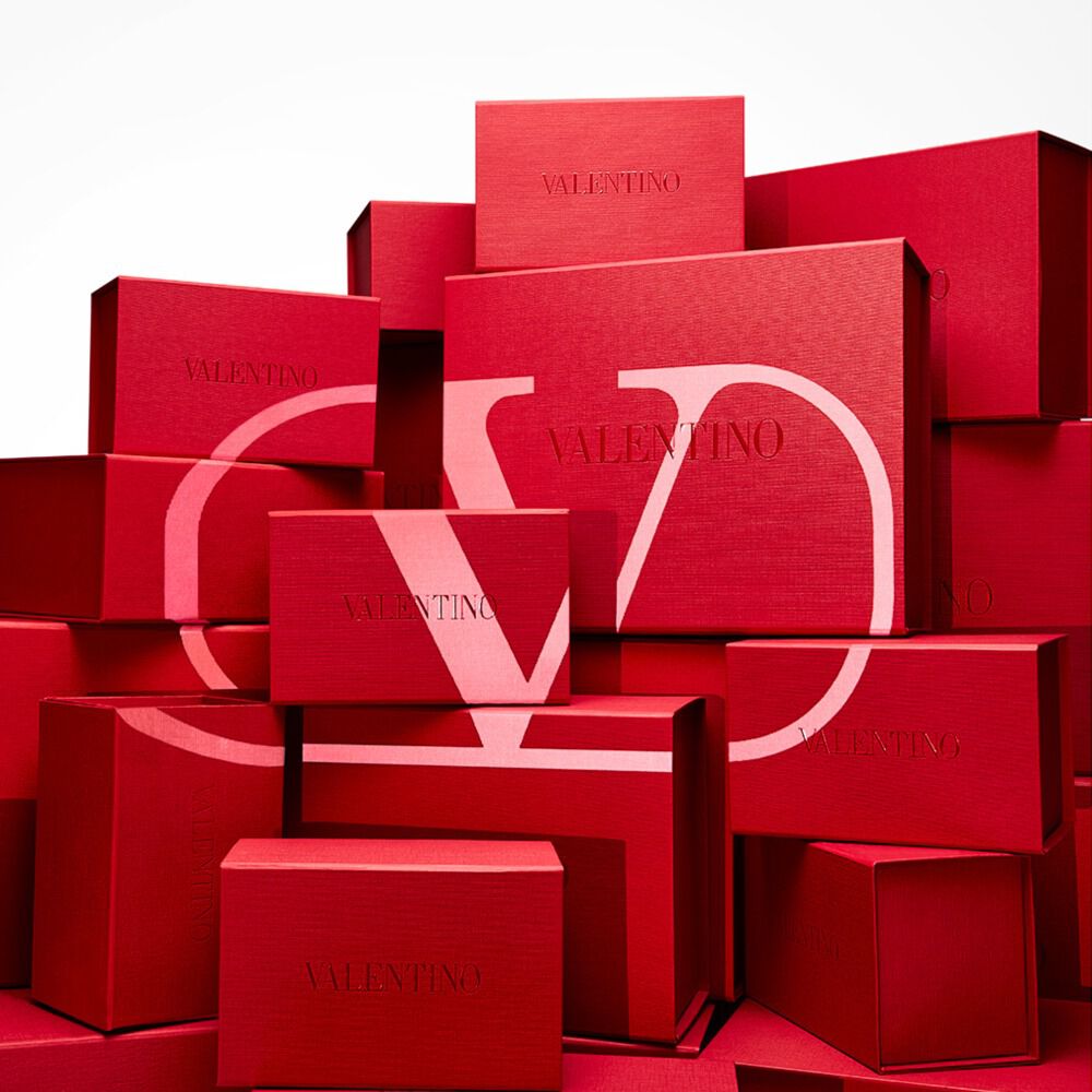 Discover The Art of Gifting Shop Gifts Valentino Beauty